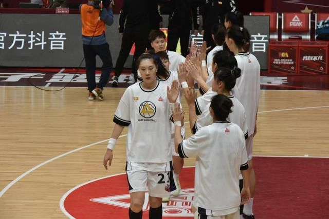 18成人在线观看